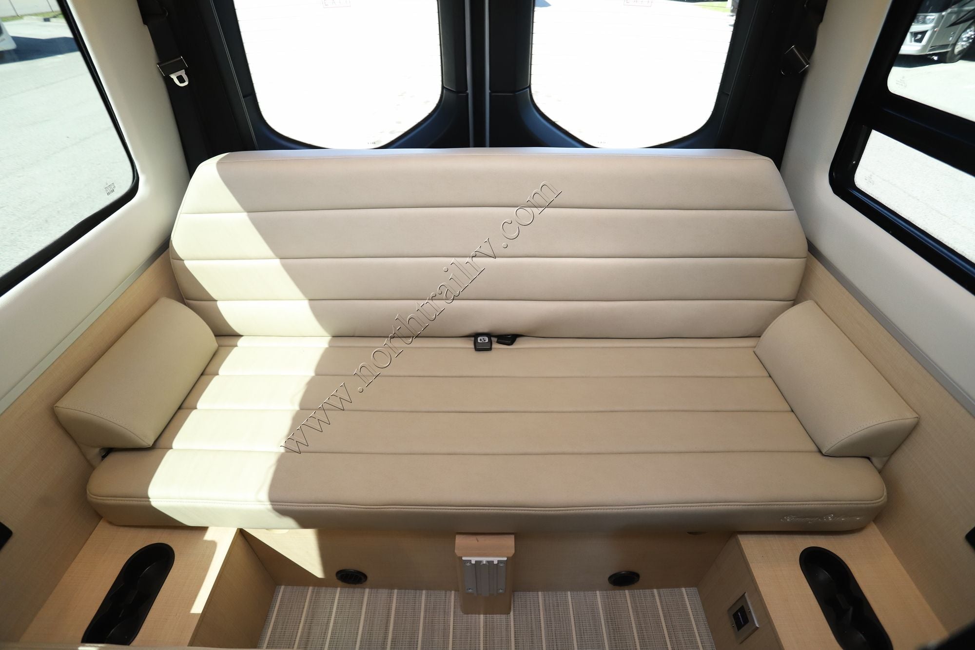 New 2026 Airstream Interstate 19 AP Tommy Bahama Class B  For Sale