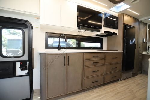 2026 Newmar Freedom Aire 2515