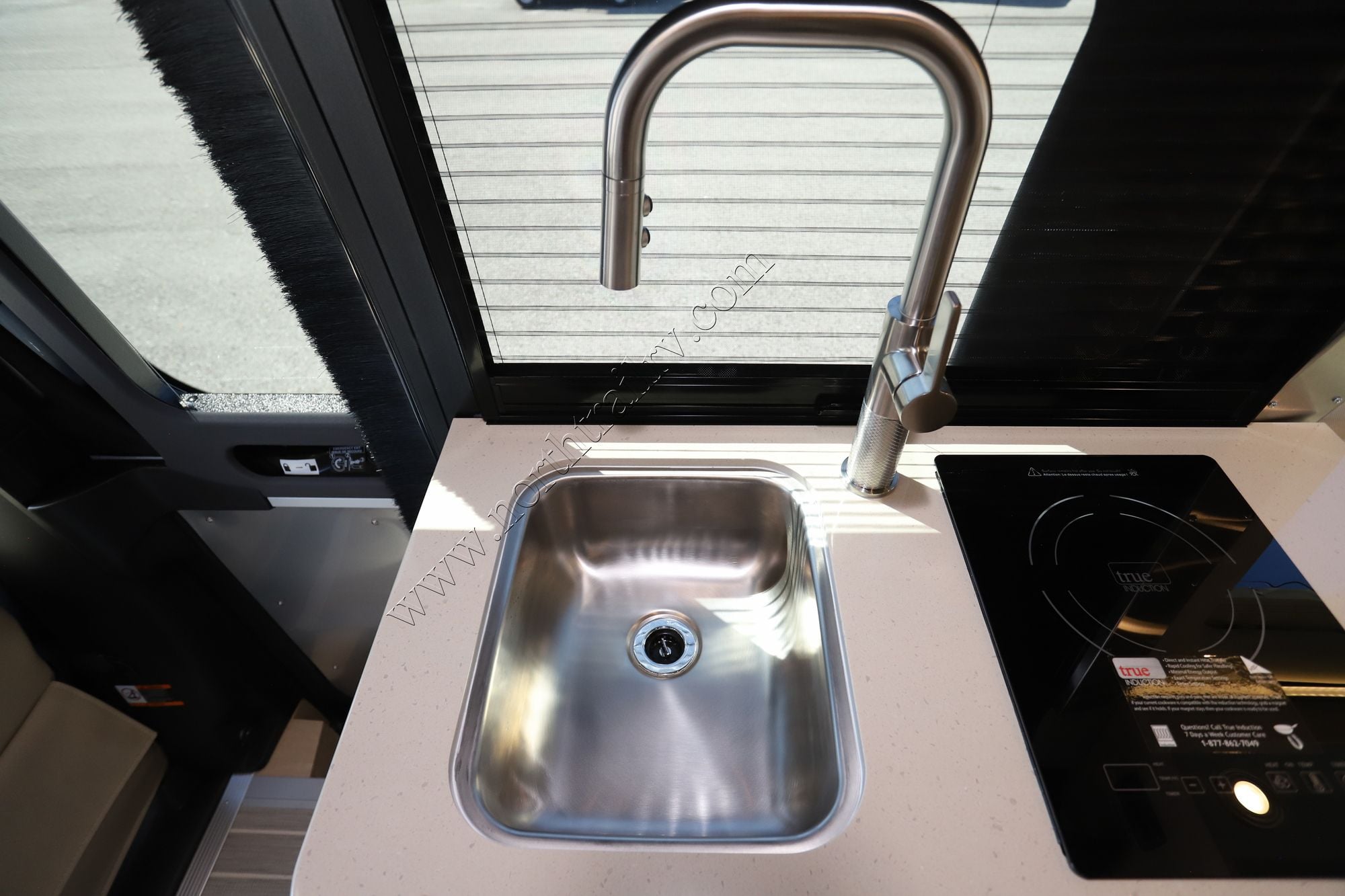 New 2026 Airstream Interstate 19 AP Tommy Bahama Class B  For Sale