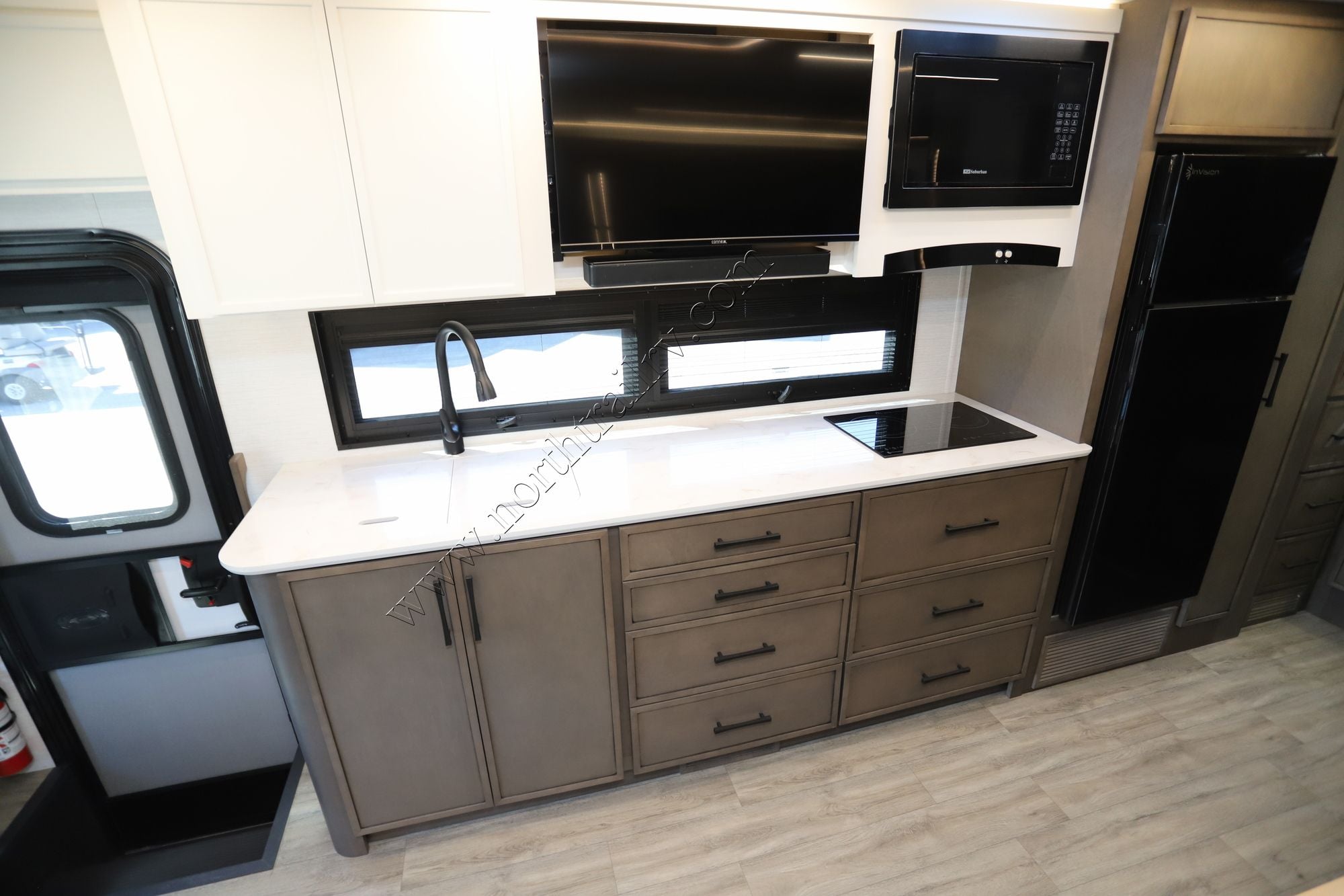 New 2026 Newmar Freedom Aire 2515 Class C  For Sale