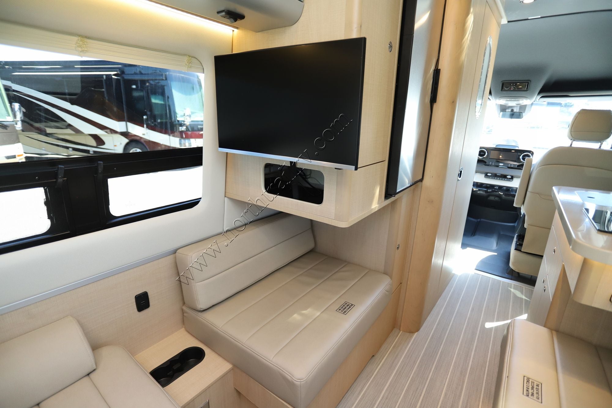 New 2026 Airstream Interstate 19 AP Tommy Bahama Class B  For Sale