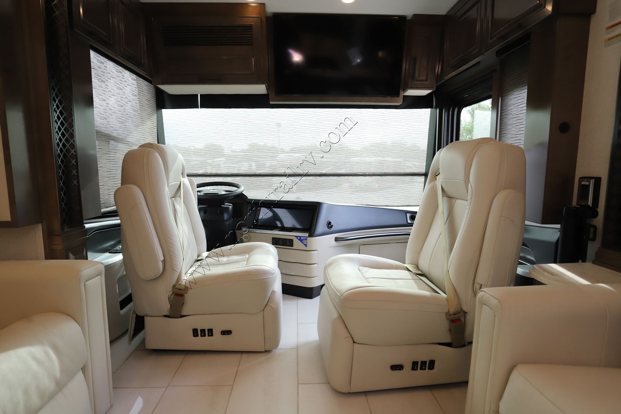 New 2027 Newmar London Aire 4569 Class A  For Sale