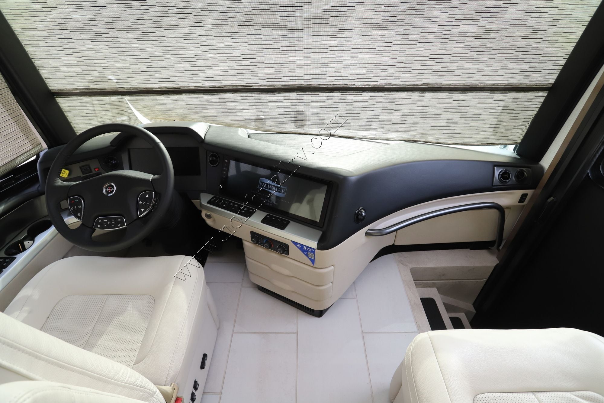 New 2027 Newmar London Aire 4569 Class A  For Sale