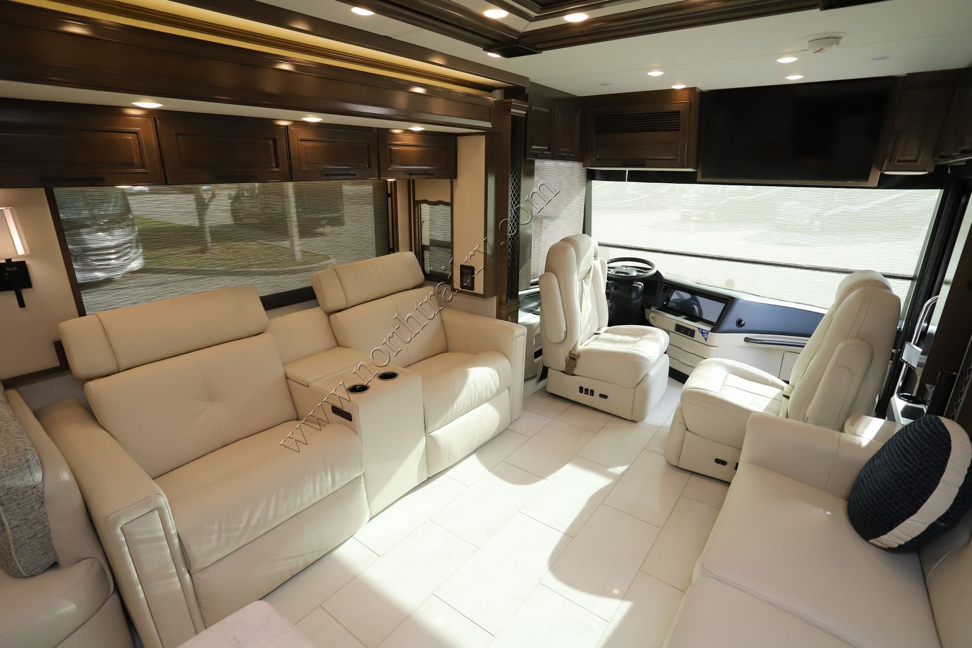 New 2027 Newmar London Aire 4569 Class A  For Sale