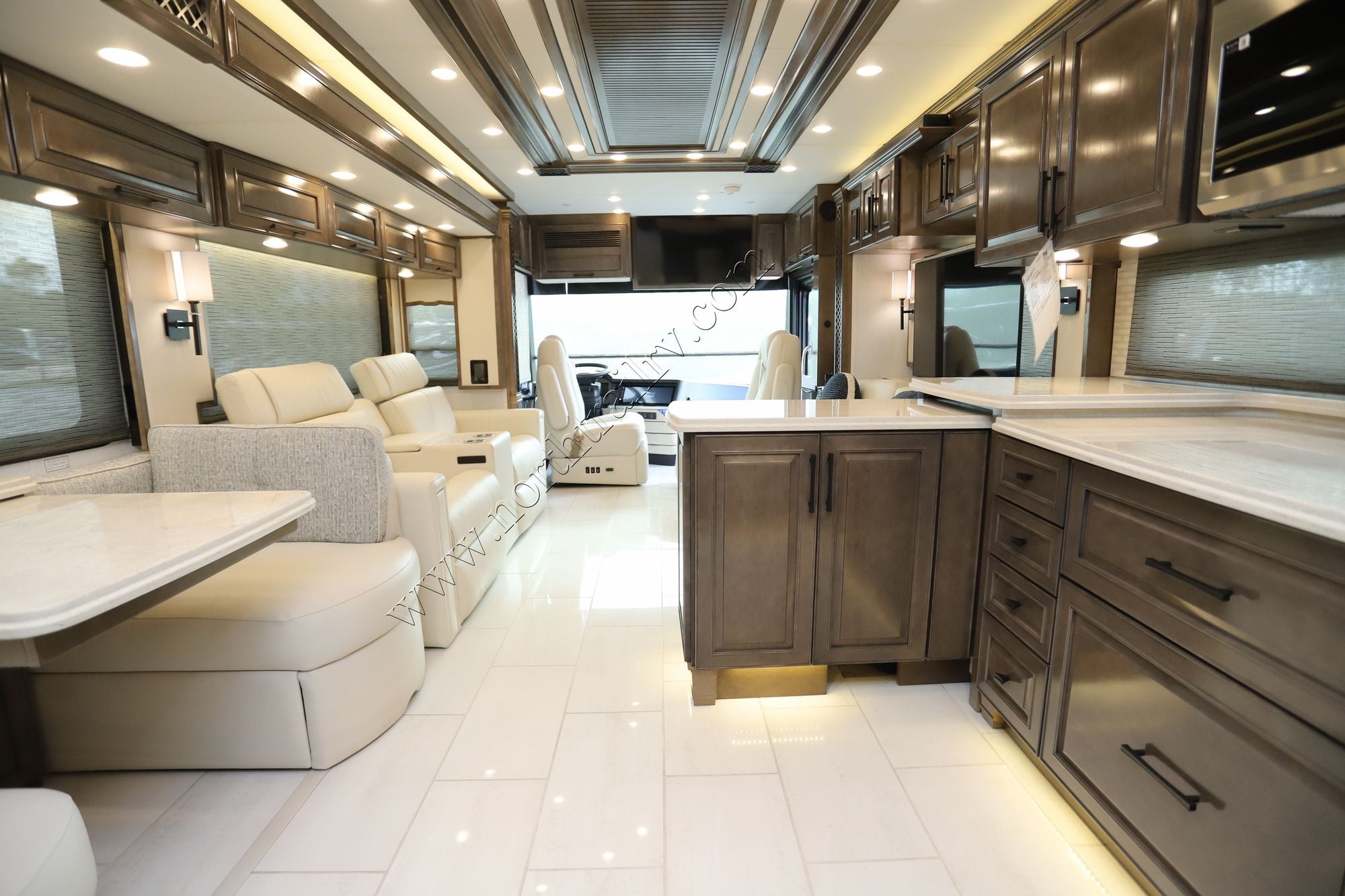 New 2027 Newmar London Aire 4569 Class A  For Sale