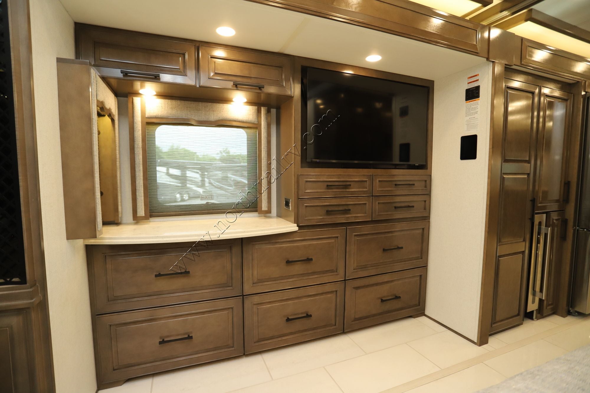 New 2027 Newmar London Aire 4569 Class A  For Sale