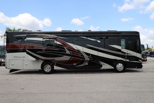 2019 Tiffin Motor Homes Phaeton 37BH