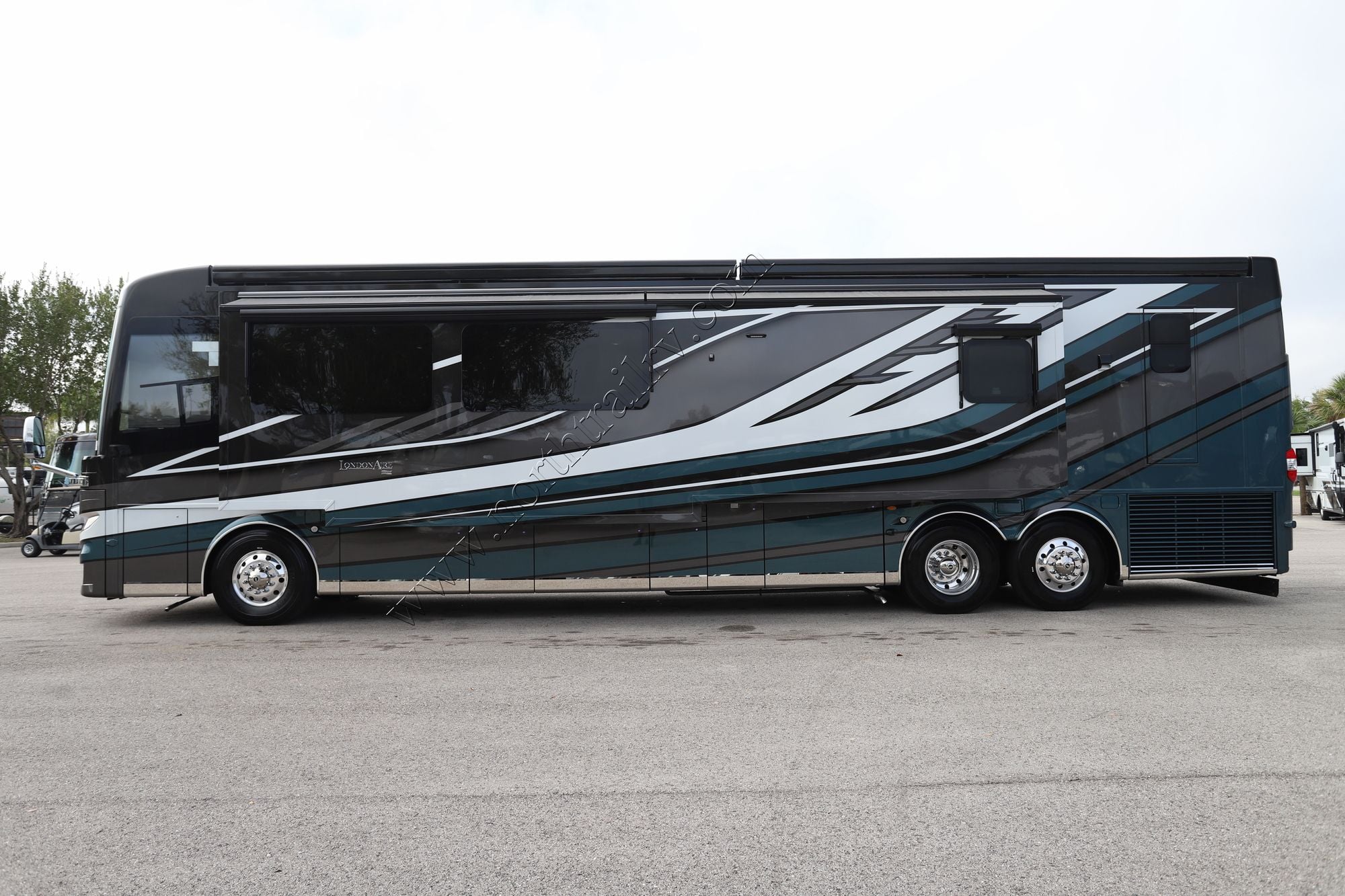 New 2027 Newmar London Aire 4569 Class A  For Sale