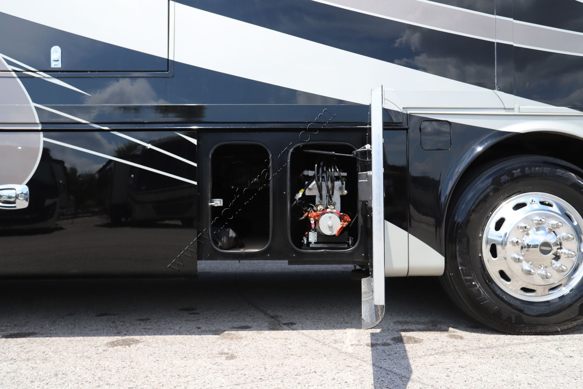 Used 2019 Tiffin Motor Homes Phaeton 37BH Class A  For Sale