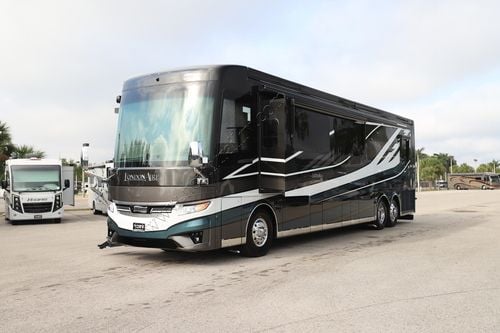 2027 Newmar London Aire 4569 Class A