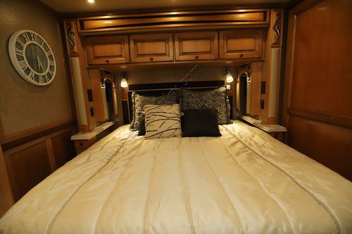 2019 Tiffin Motor Homes Phaeton 37BH