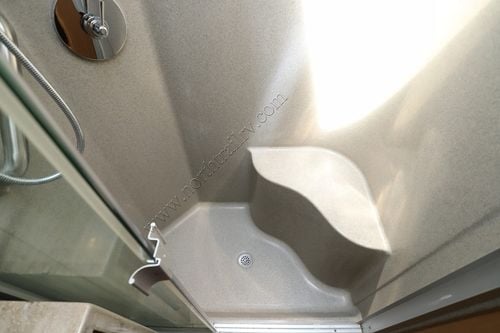 2019 Tiffin Motor Homes Phaeton 37BH