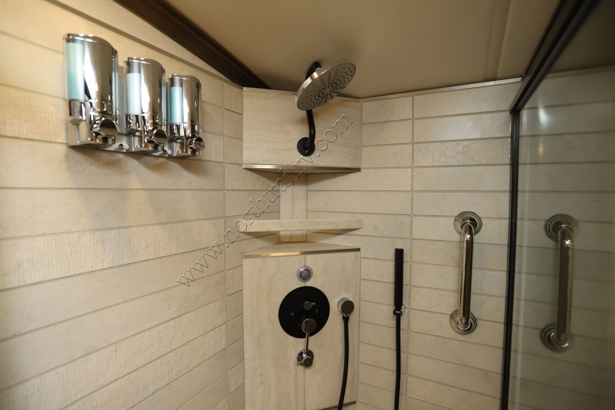 New 2027 Newmar London Aire 4569 Class A  For Sale