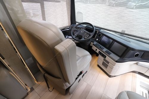 2022 Newmar King Aire 4531