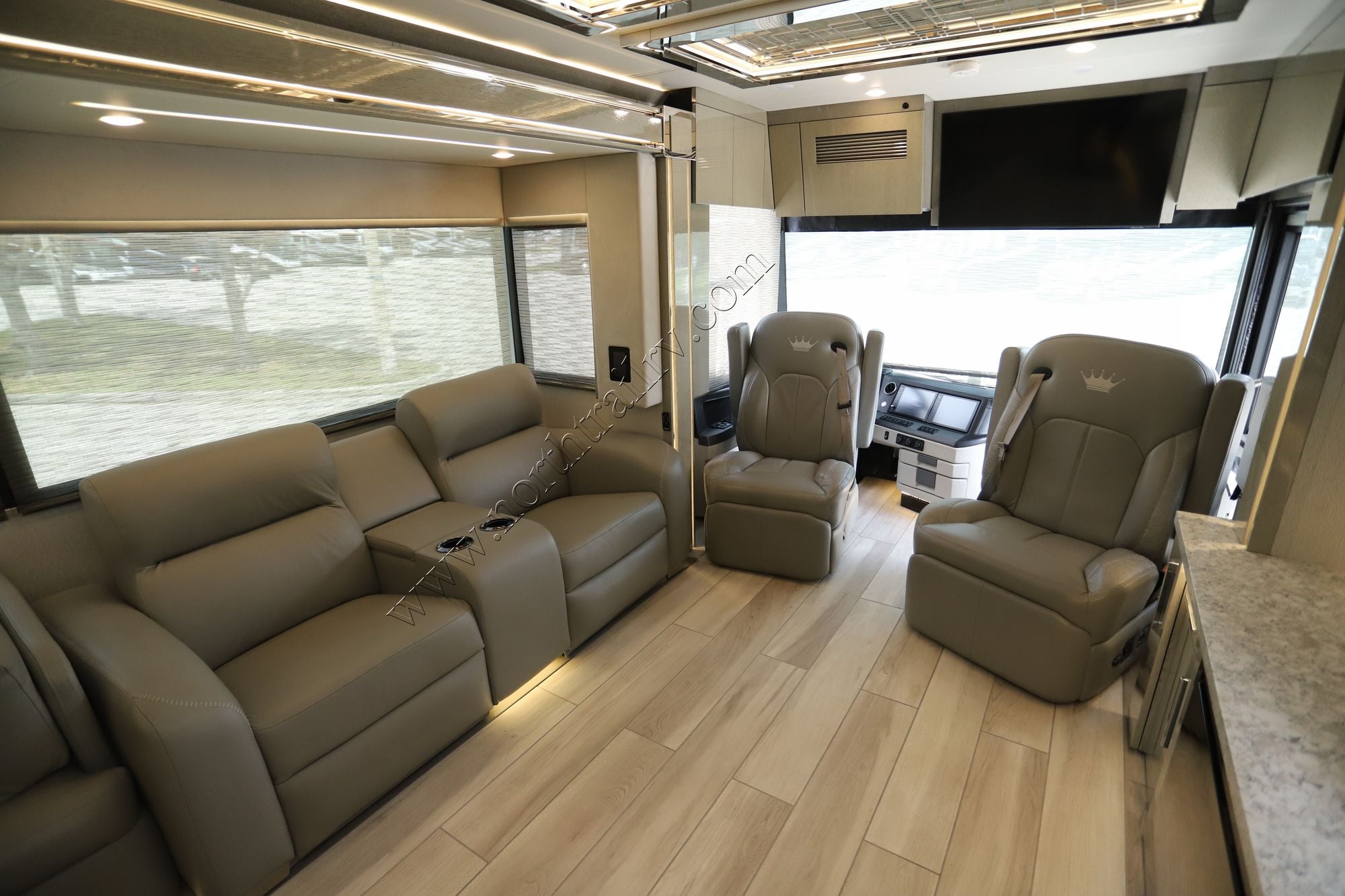 Used 2022 Newmar King Aire 4531 Class A  For Sale