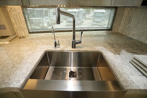 2022 Newmar King Aire 4531