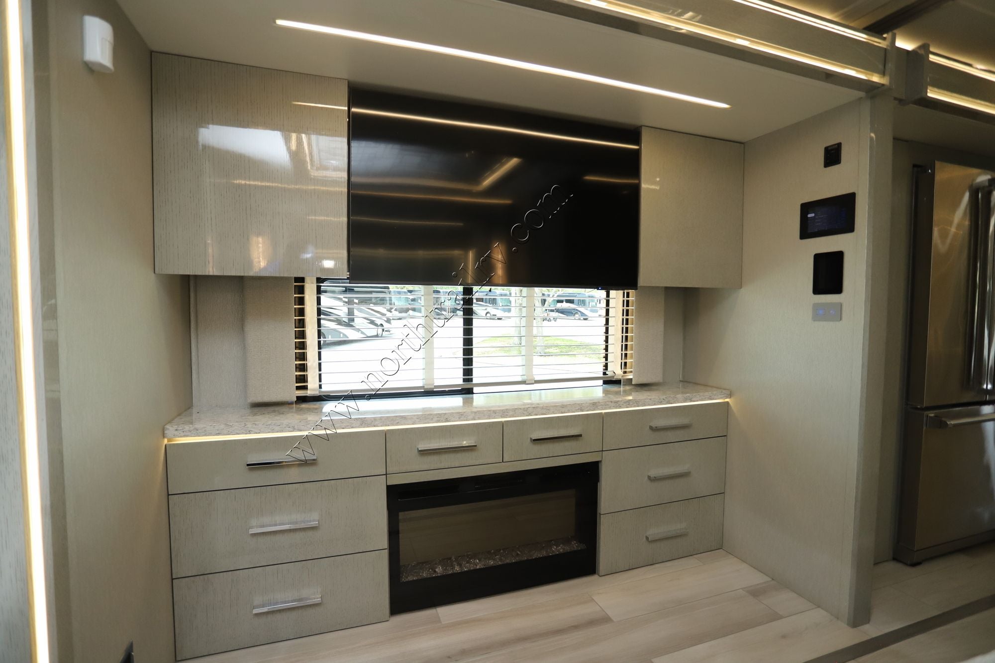 Used 2022 Newmar King Aire 4531 Class A  For Sale