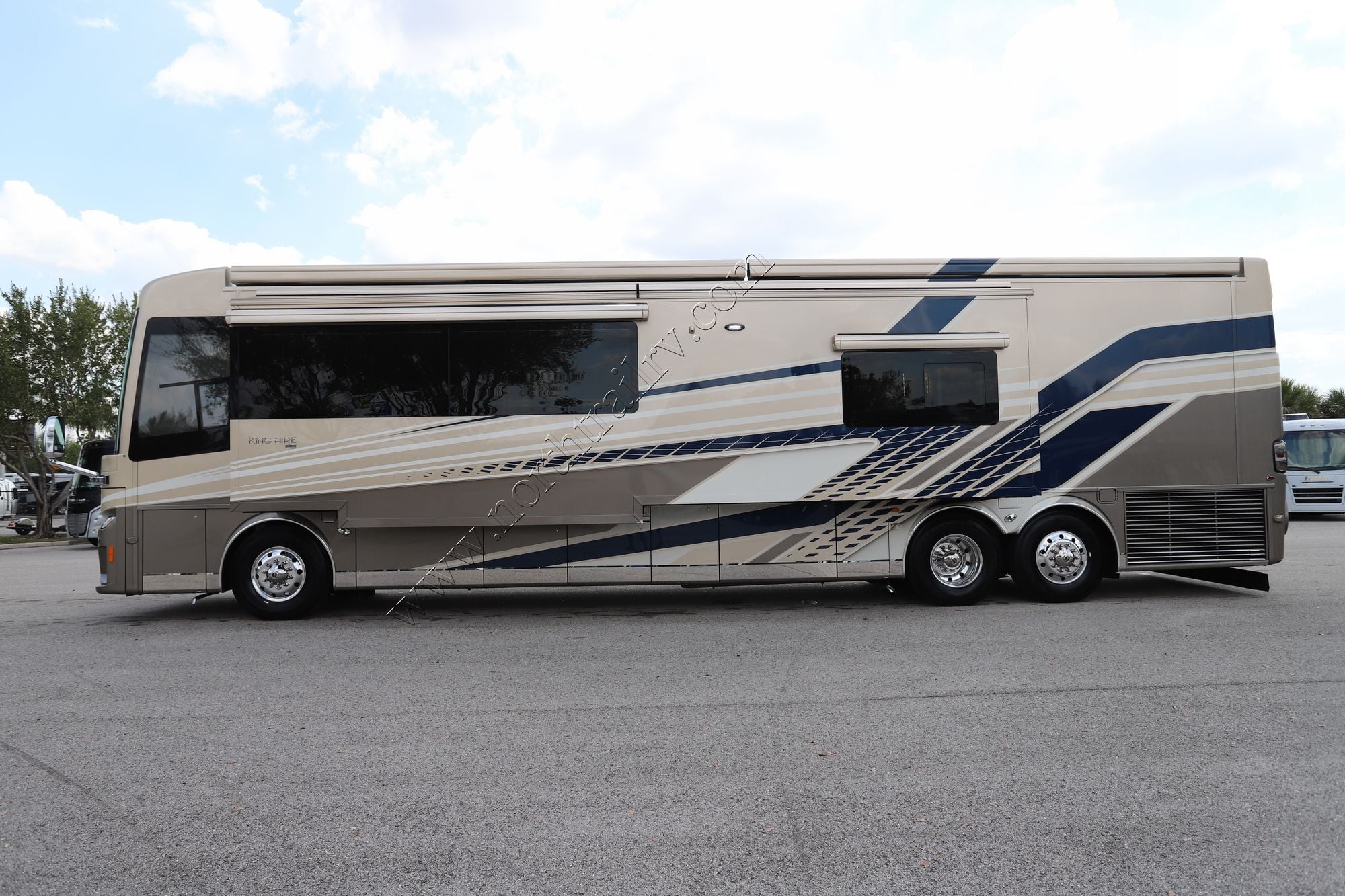 Used 2022 Newmar King Aire 4531 Class A  For Sale