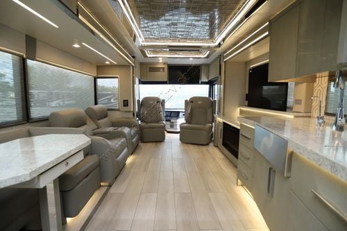 2022 Newmar King Aire 4531