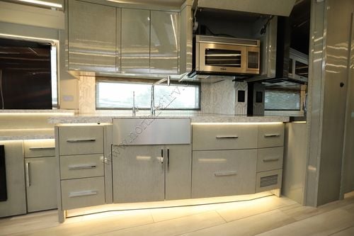 2022 Newmar King Aire 4531