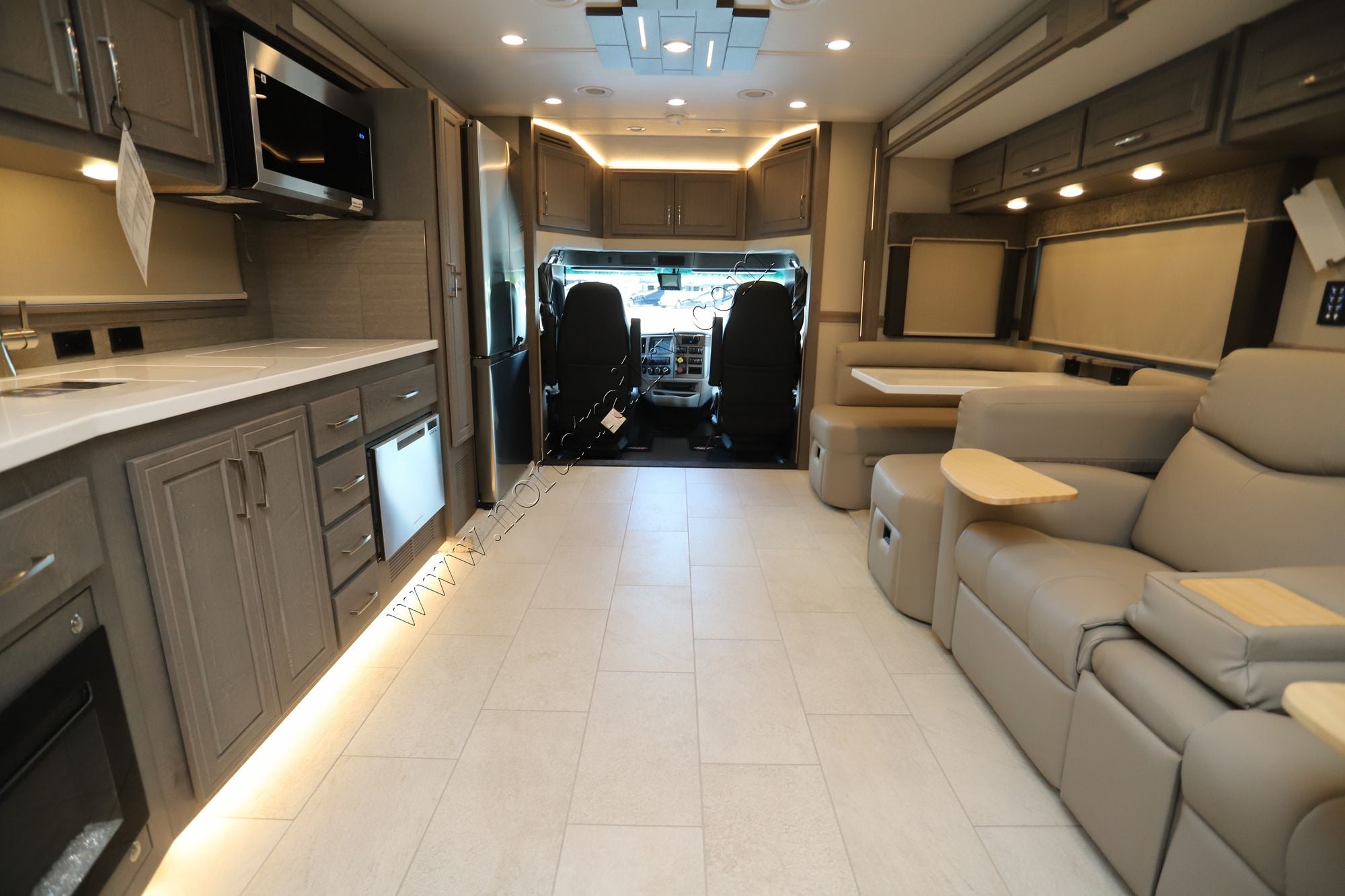 New 2026 Renegade Rv Explorer 40ERB Super C  For Sale