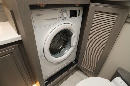 2026 Renegade Rv Explorer 40ERB