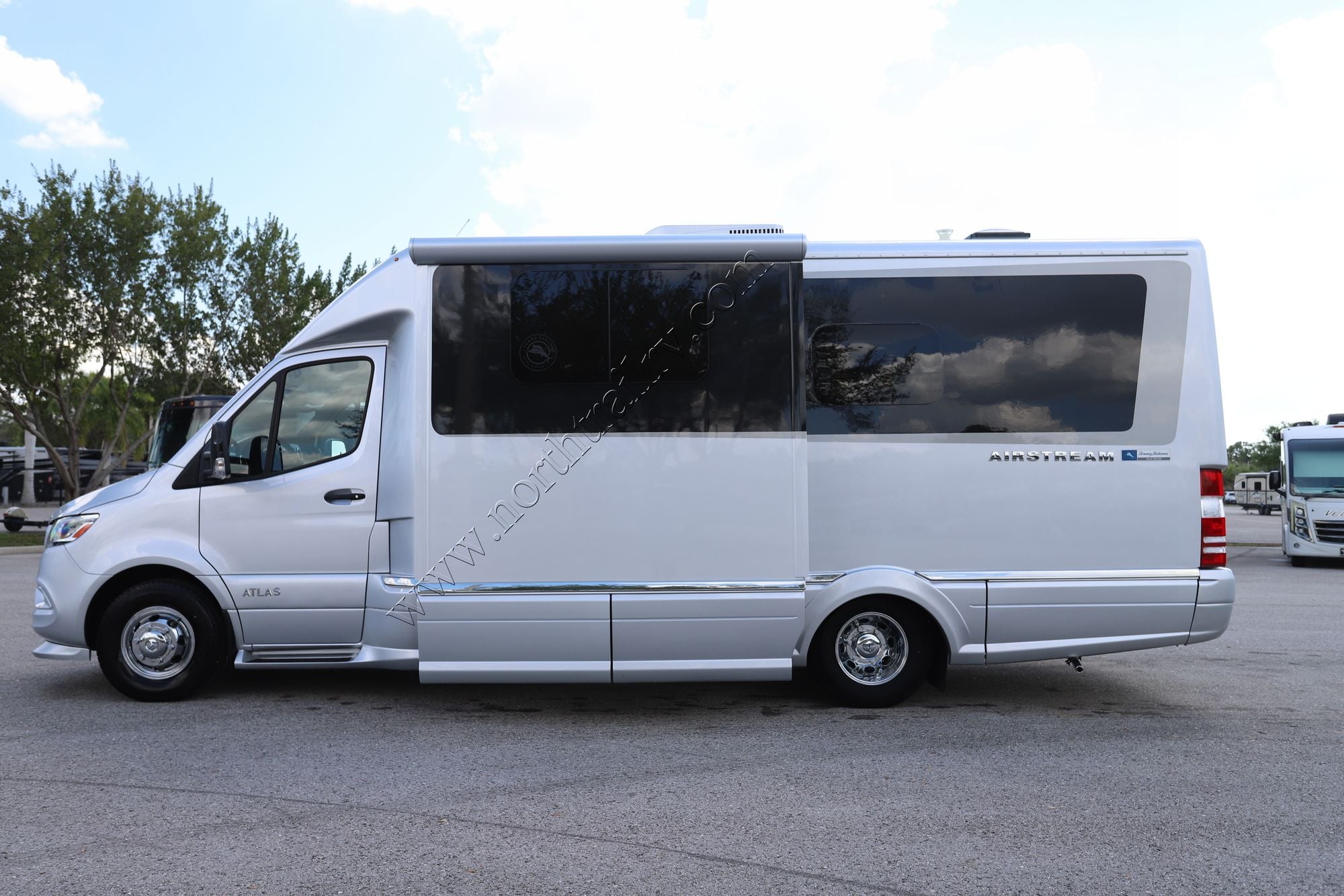 Used 2024 Airstream Atlas E1 Tommy Bahama Class C  For Sale