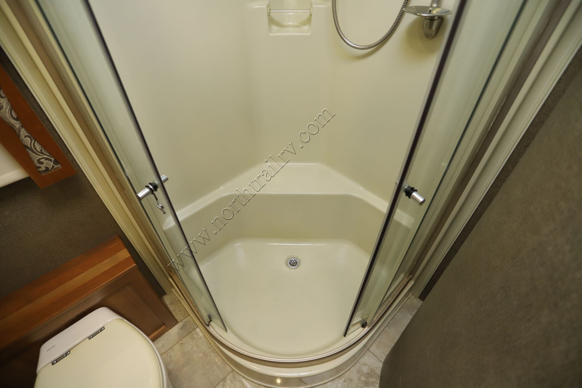 Used 2017 Entegra Aspire 42DEQ Class A  For Sale