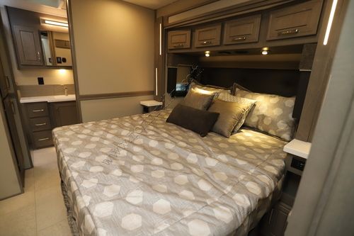 2026 Renegade Rv Explorer 40ERB