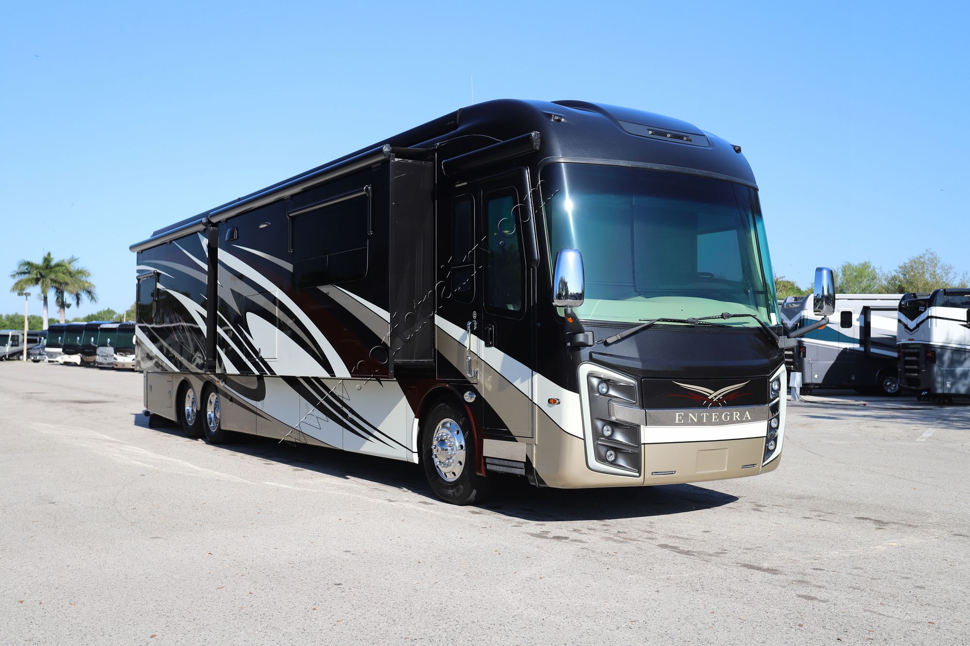 Used 2017 Entegra Aspire 42DEQ Class A  For Sale