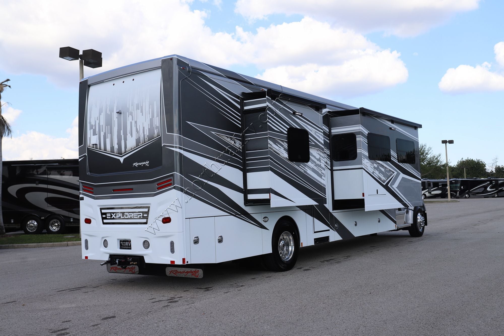 New 2026 Renegade Rv Explorer 40ERB Super C  For Sale