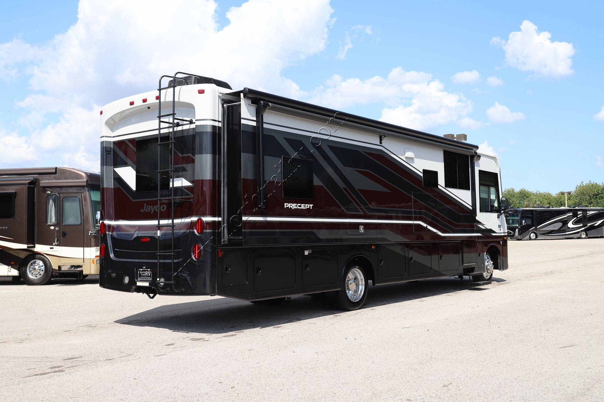 New 2026 Jayco Precept 34G Class A  For Sale