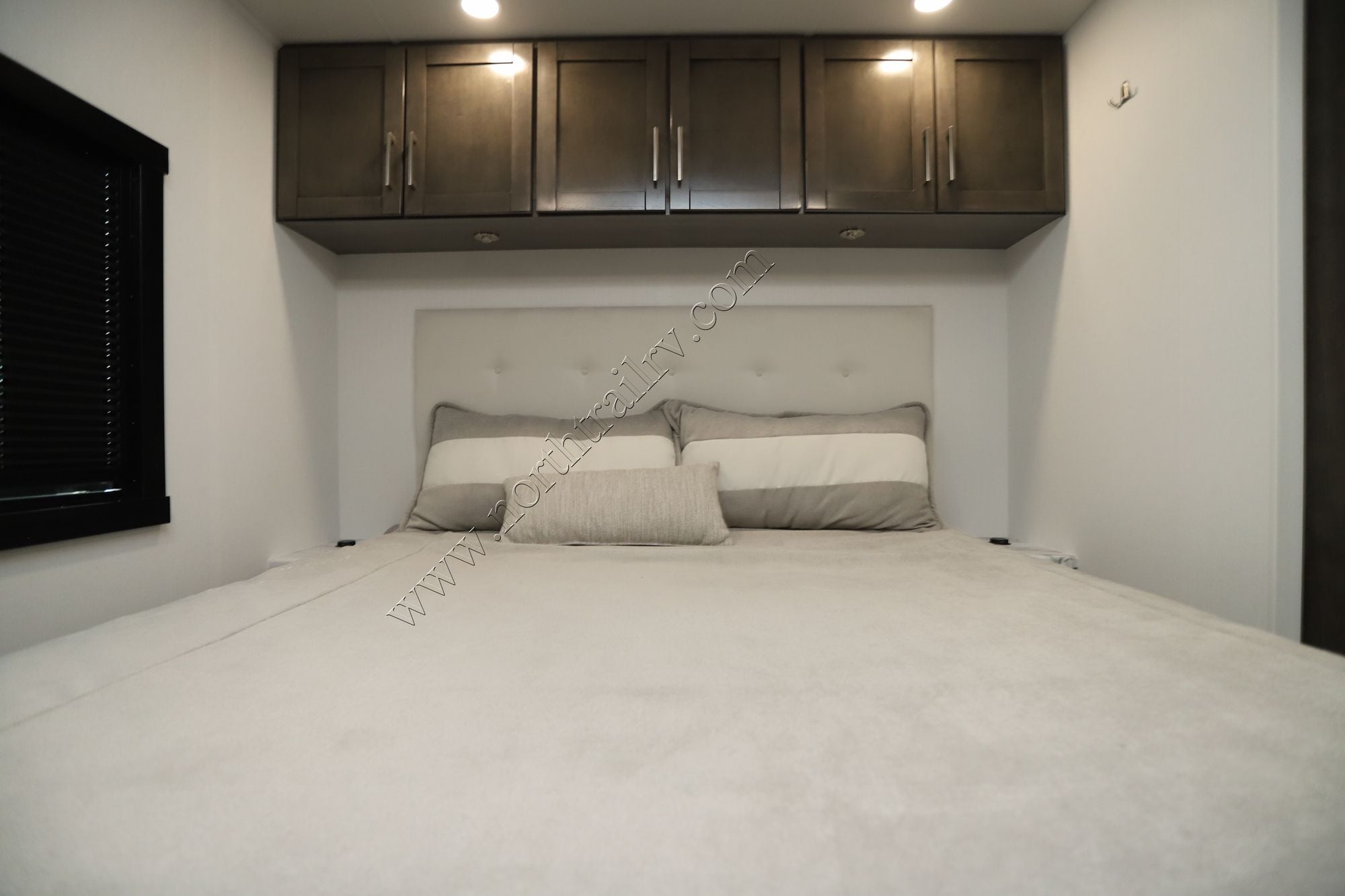 New 2026 Jayco Precept 34G Class A  For Sale