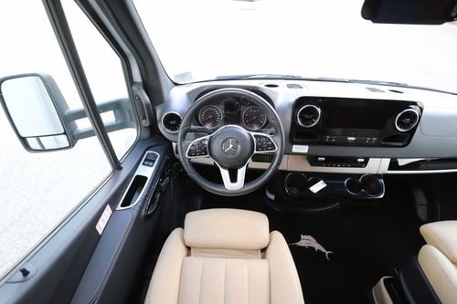 2024 Airstream Atlas E1 Tommy Bahama