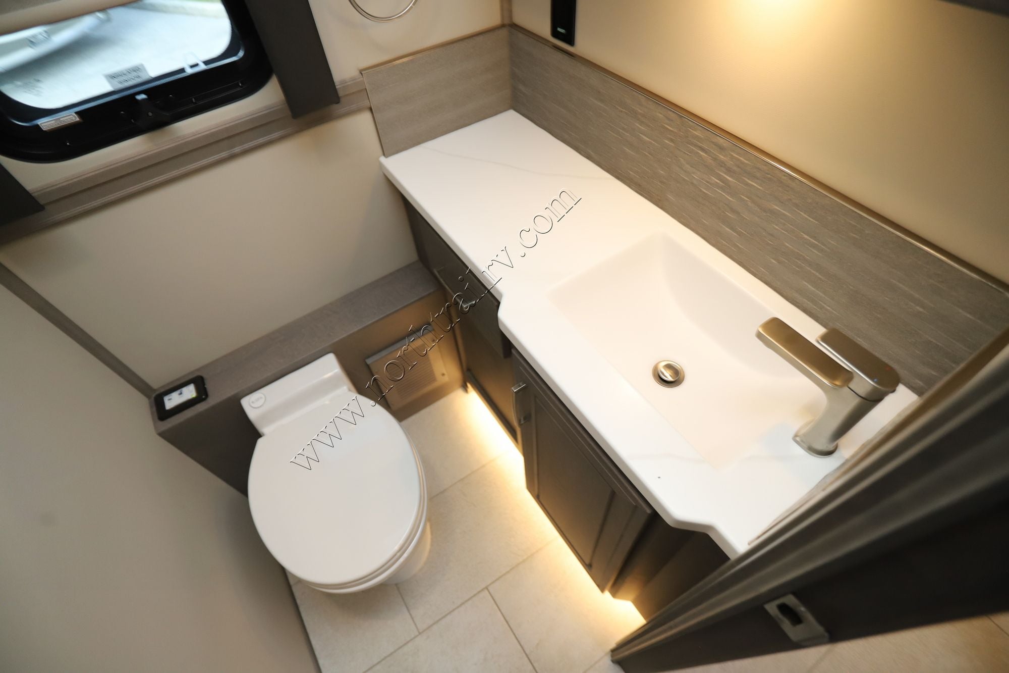 New 2026 Renegade Rv Explorer 40ERB Super C  For Sale