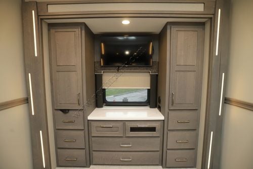 2026 Renegade Rv Explorer 40ERB