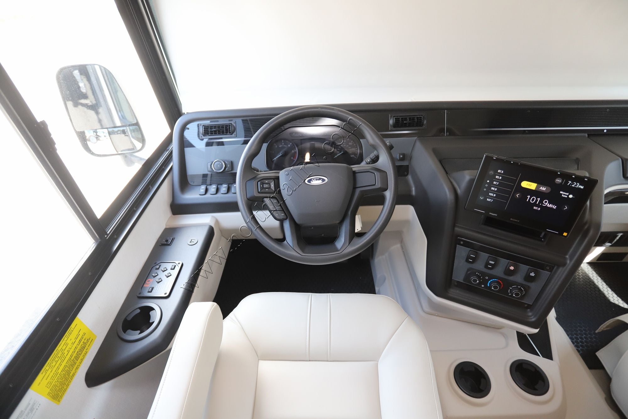 New 2026 Jayco Precept 34G Class A  For Sale