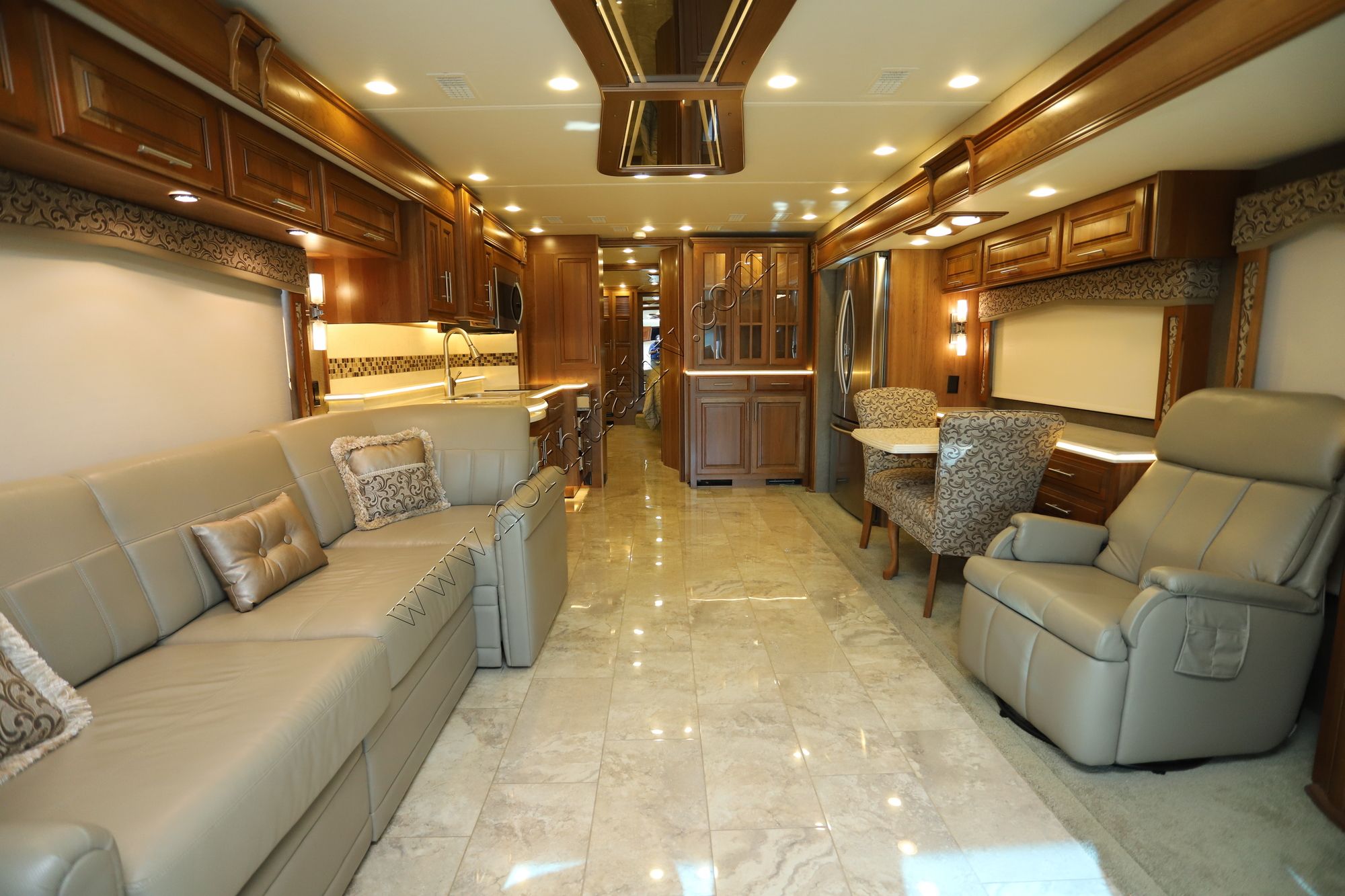 Used 2017 Entegra Aspire 42DEQ Class A  For Sale