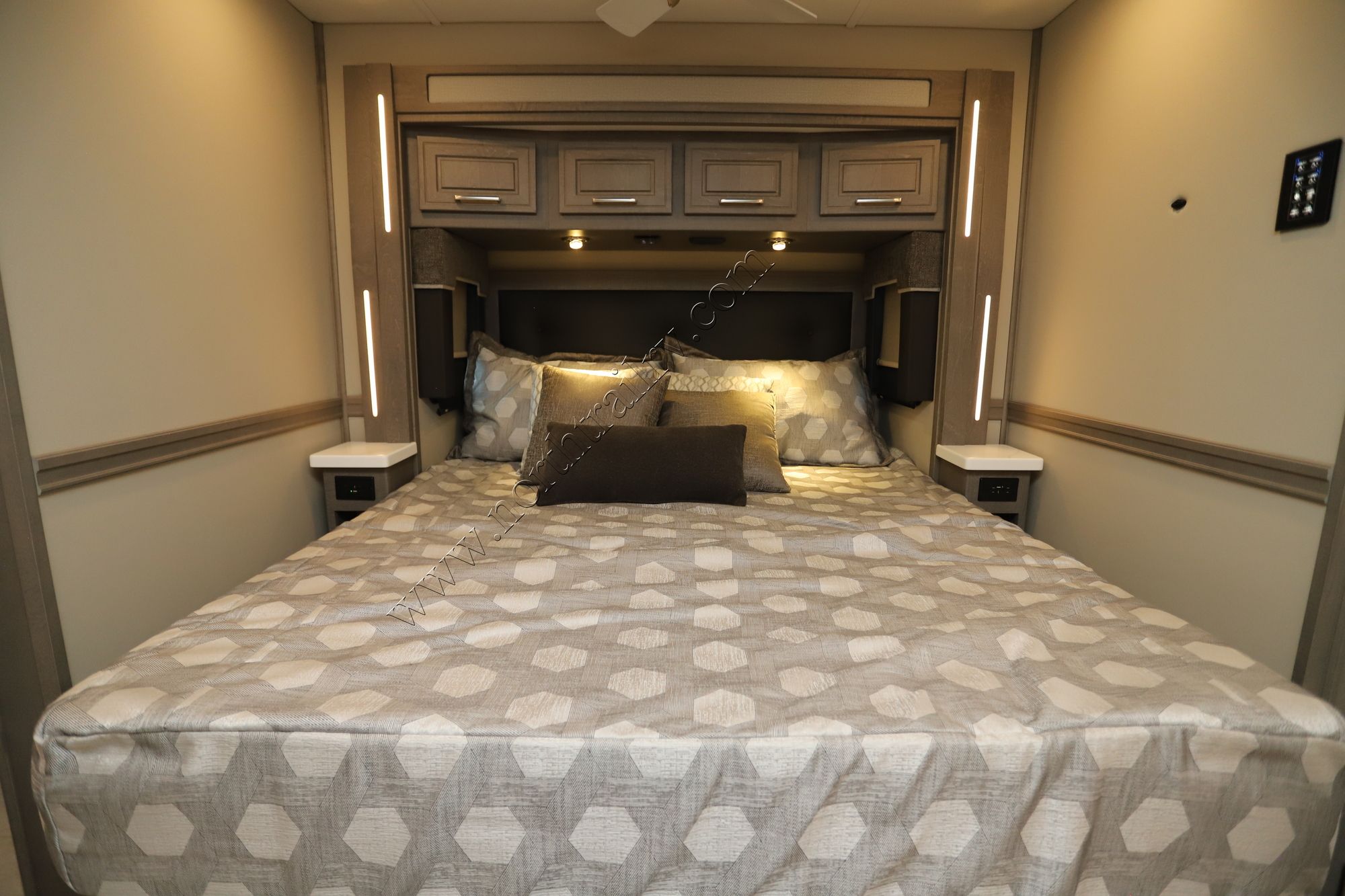 New 2026 Renegade Rv Explorer 40ERB Super C  For Sale