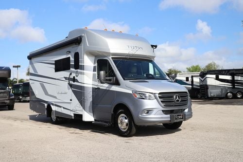 2026 Tiffin Motor Homes Wayfarer 25RW
