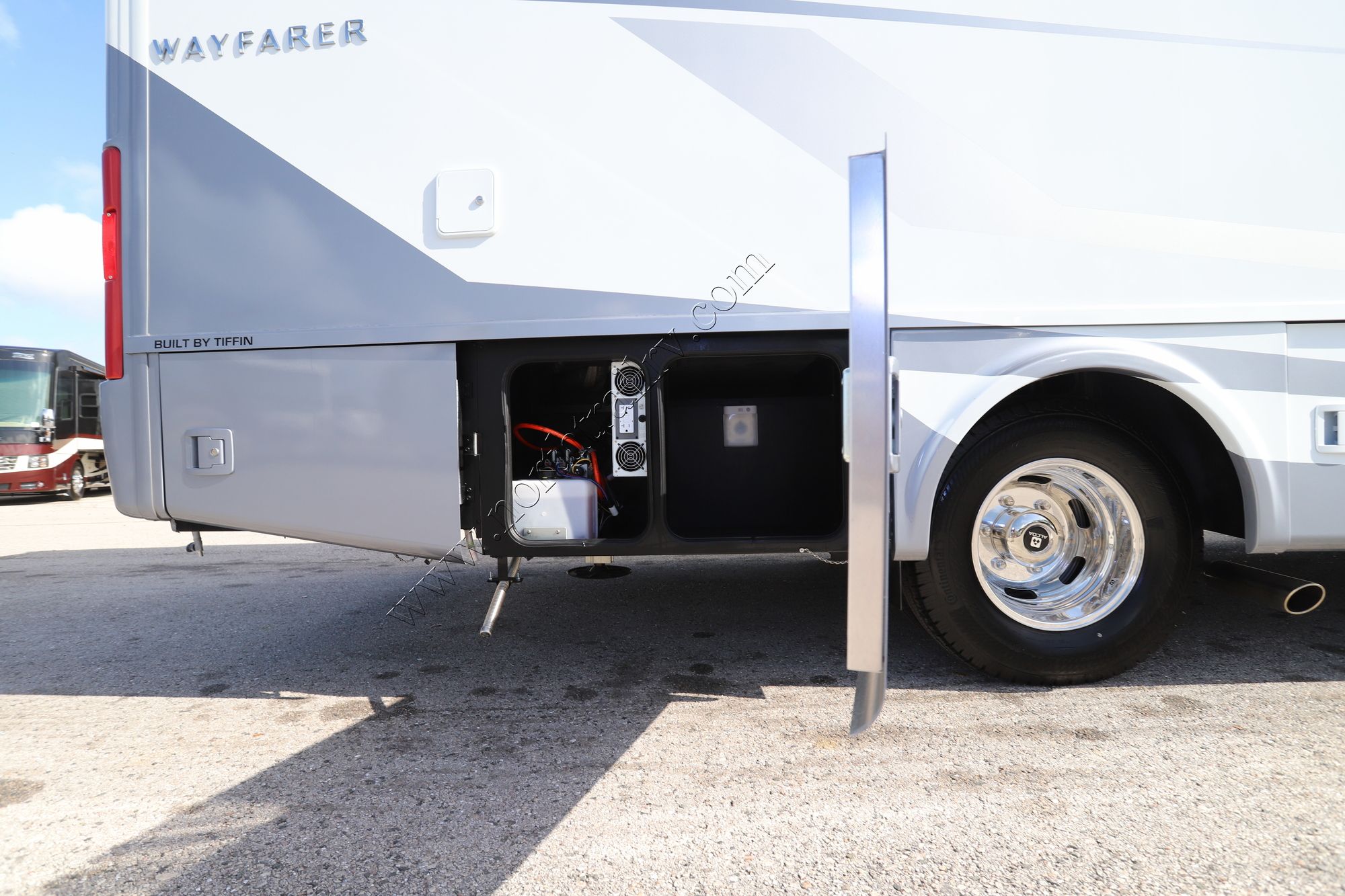 New 2026 Tiffin Motor Homes Wayfarer 25RW Class C  For Sale