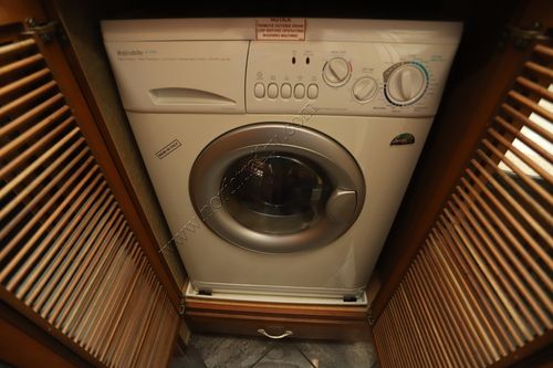 2006 Newmar Essex 4502