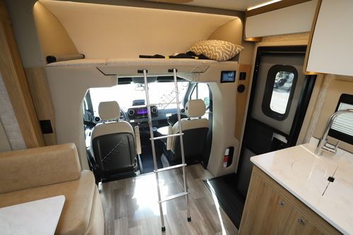 2026 Tiffin Motor Homes Wayfarer 25RW