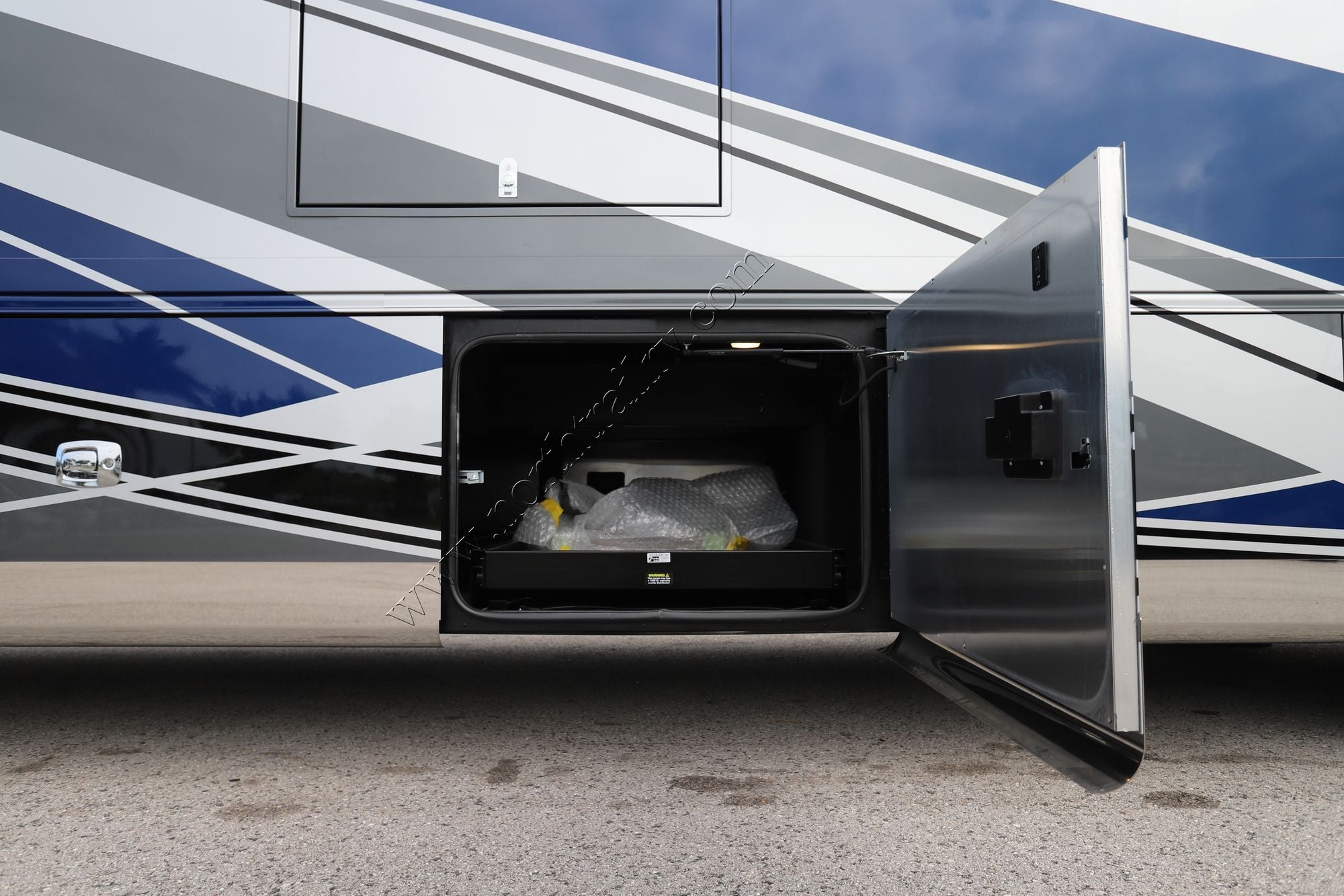 New 2026 Tiffin Motor Homes Allegro Bus 45OPP Class A  For Sale