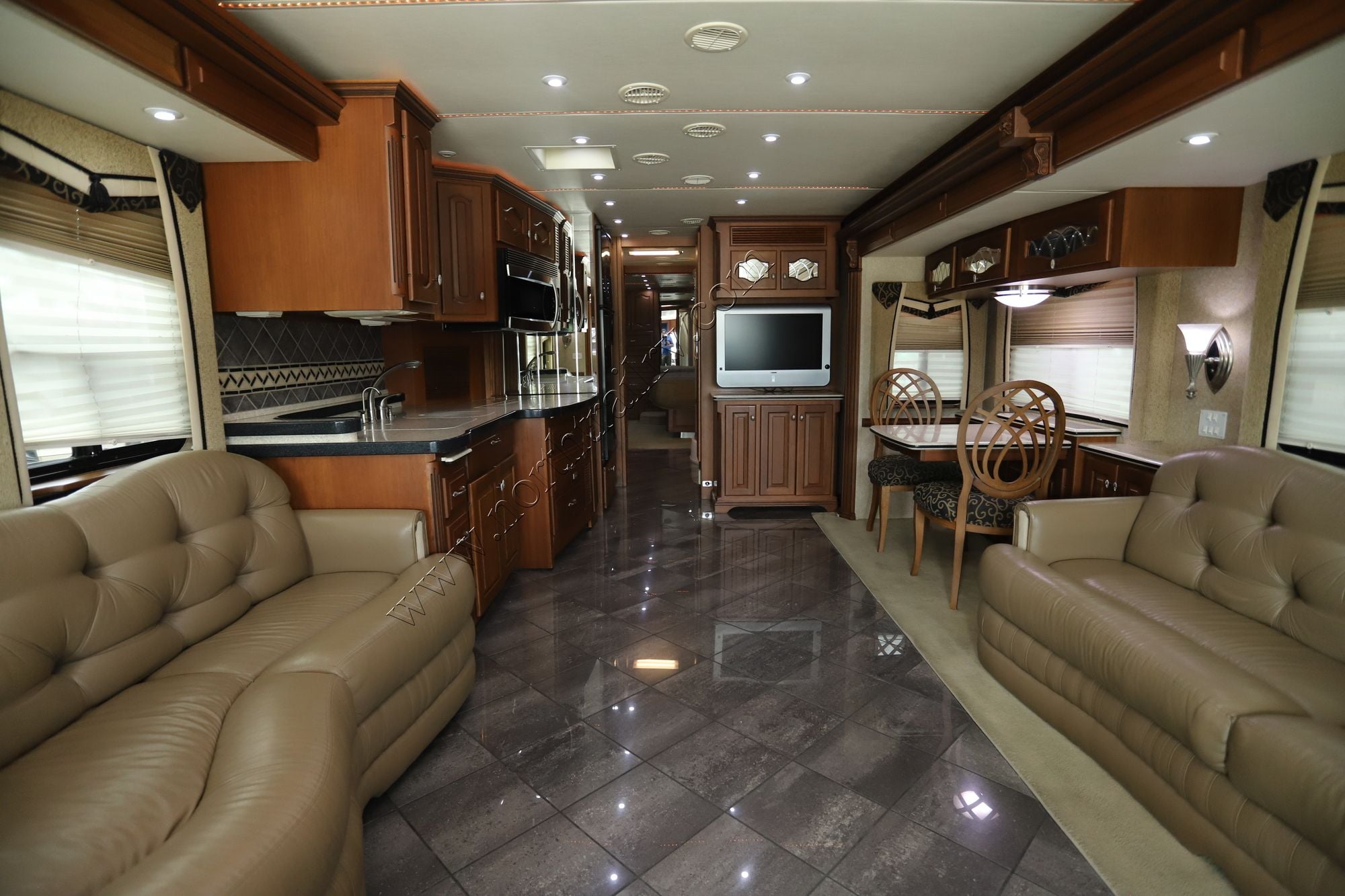 Used 2006 Newmar Essex 4502 Class A  For Sale