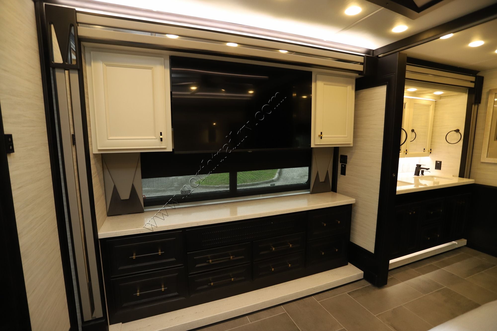 New 2026 Tiffin Motor Homes Allegro Bus 45OPP Class A  For Sale