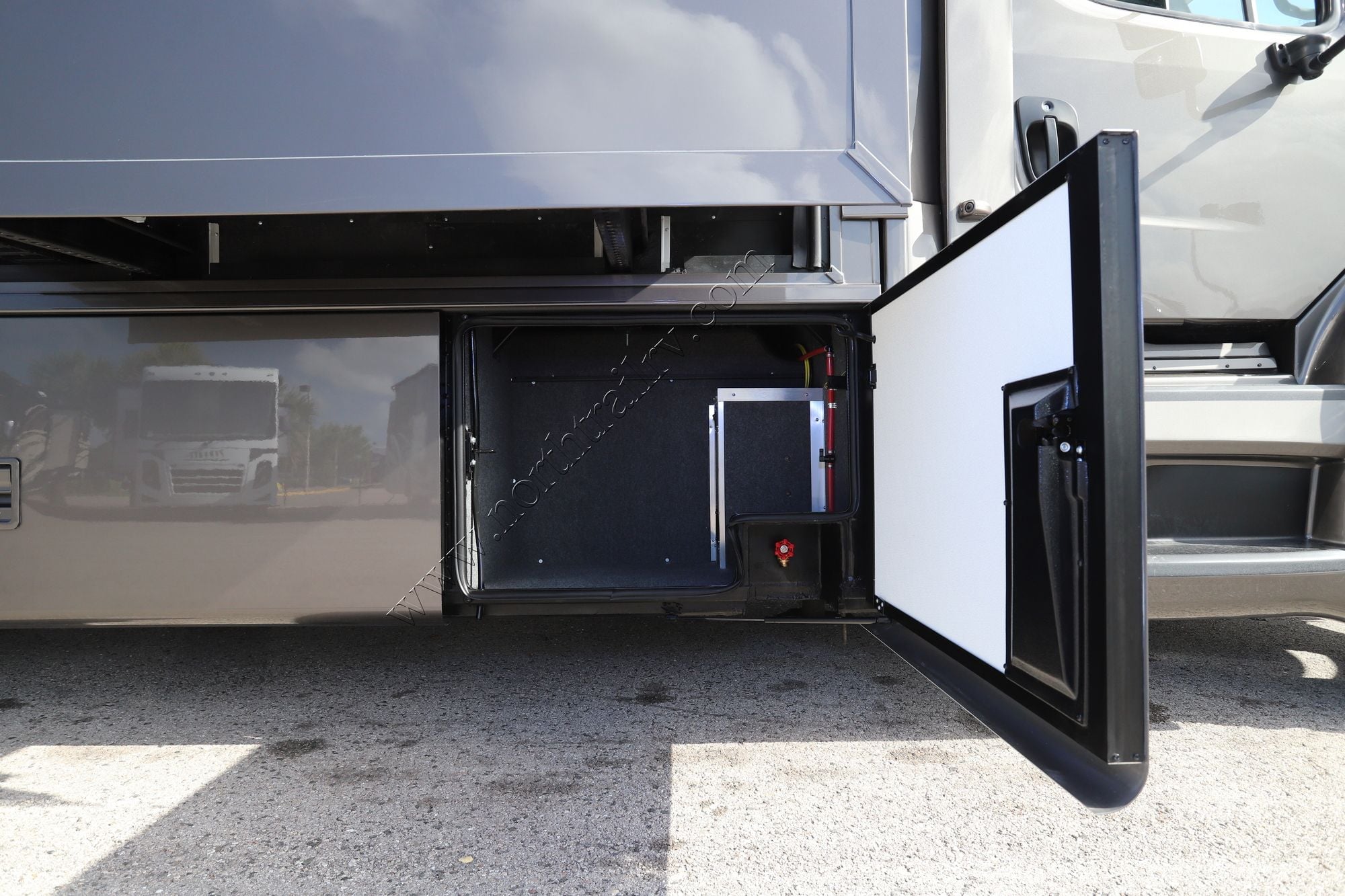 New 2026 Newmar Super Star 4159 Super C  For Sale