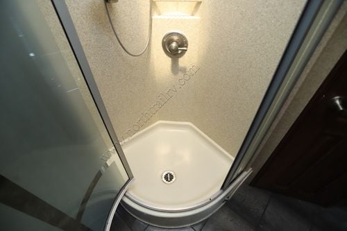 2006 Newmar Essex 4502