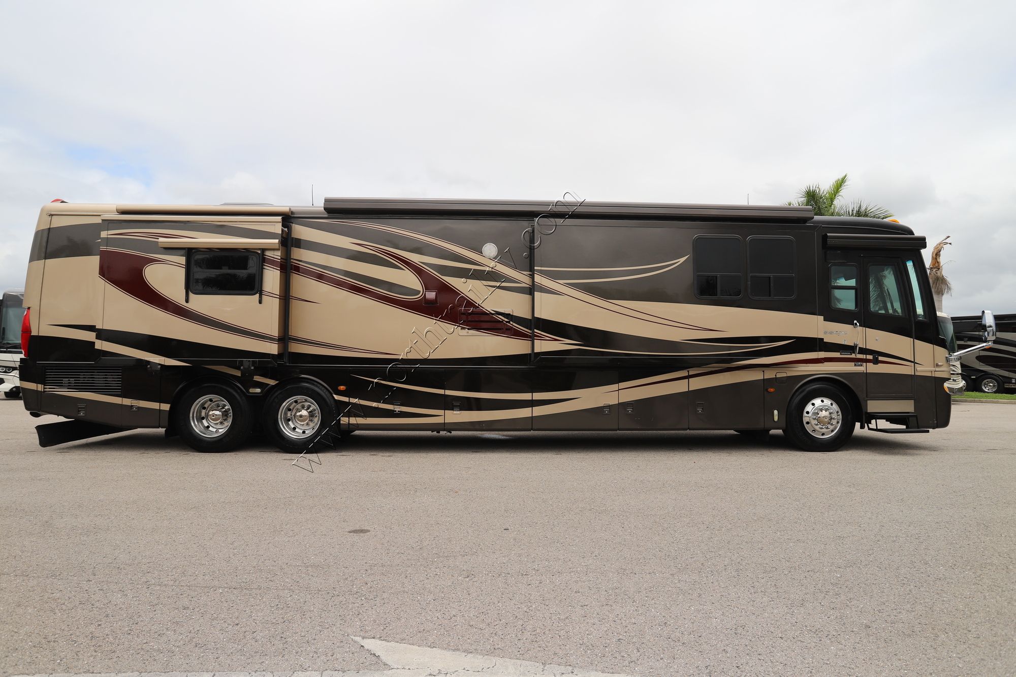 Used 2006 Newmar Essex 4502 Class A  For Sale