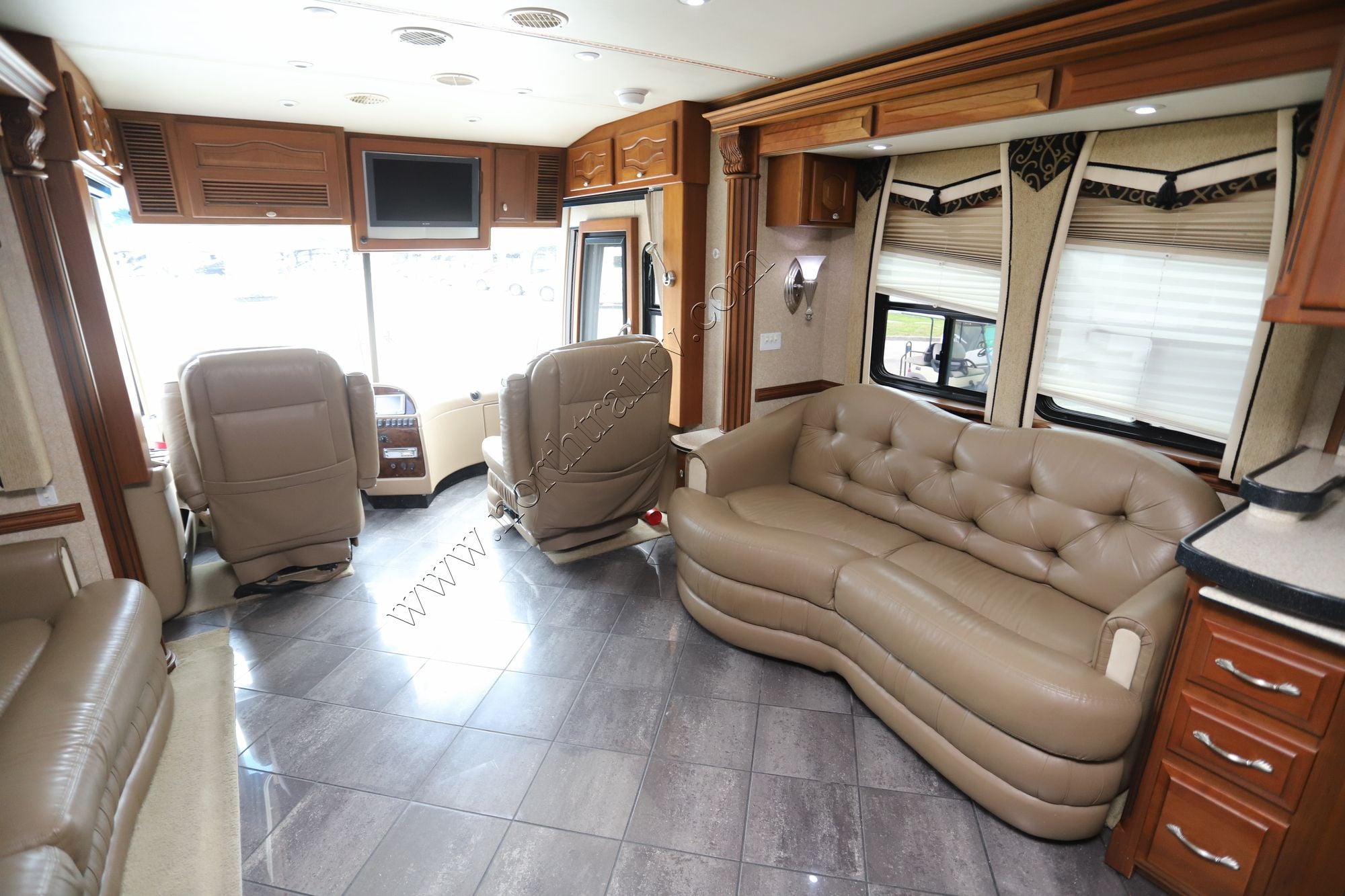 Used 2006 Newmar Essex 4502 Class A  For Sale